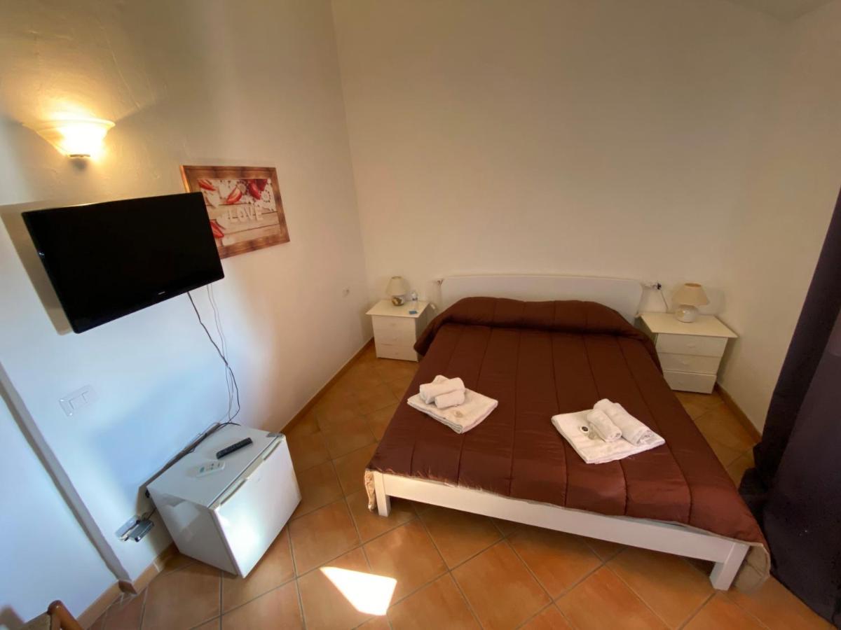 サン・テオドーロ La Coccinella Al Mare Bed & Breakfast エクステリア 写真